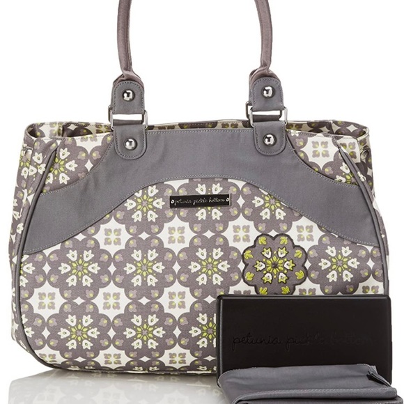 Petunia Pickle Bottom Wistful Weekender, Misted Marseille - Picture 4 of 6